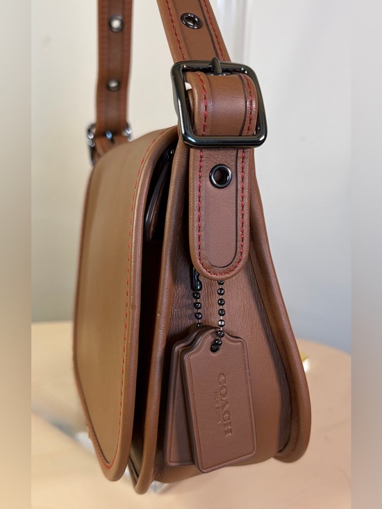 Coach Saddle Bag 18 Leather Crossbody 57731 EUC - Picture 12 of 16